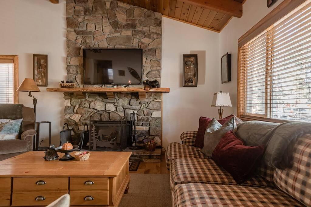 Hot Tub*Kids Room*Family Cabin Big Bear City Exteriér fotografie