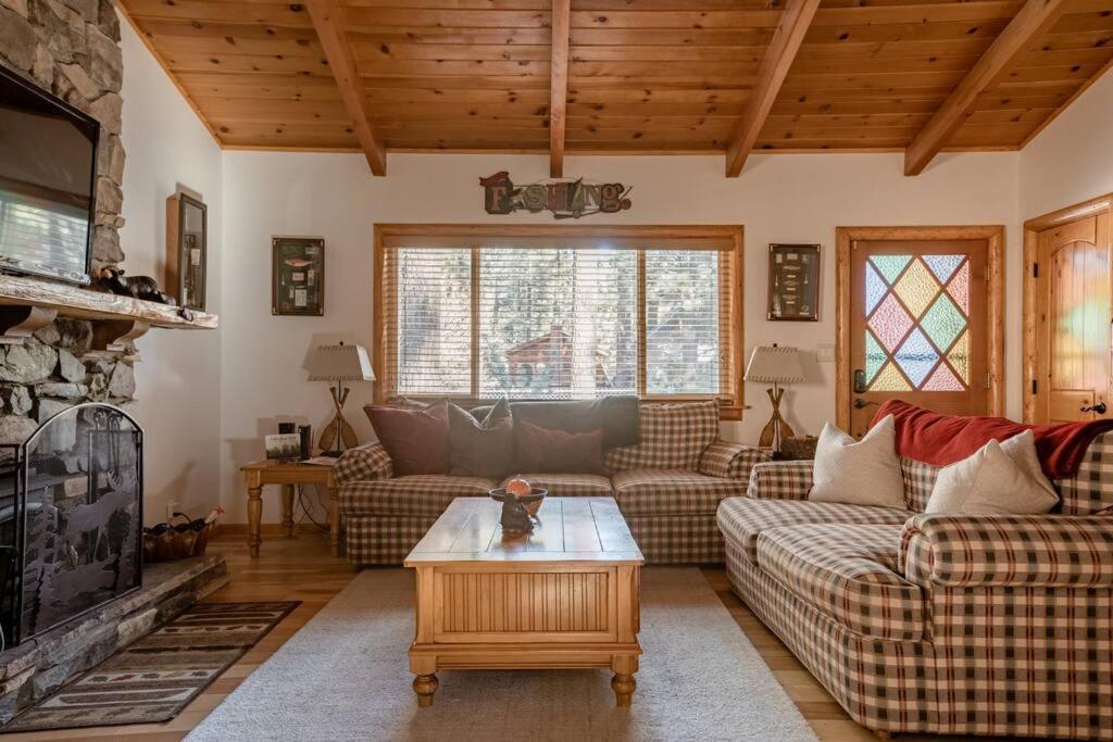 Hot Tub*Kids Room*Family Cabin Big Bear City Exteriér fotografie