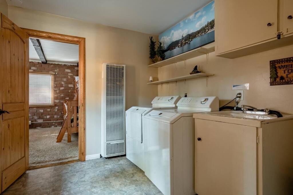 Hot Tub*Kids Room*Family Cabin Big Bear City Exteriér fotografie